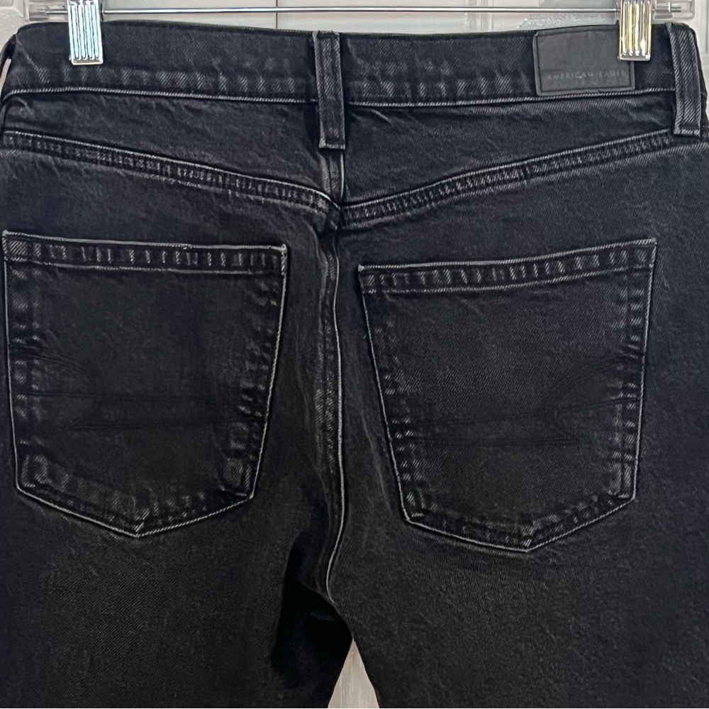 American Eagle Women's Black Skinny Jeans Size 4
Mid Rise - Picture 4 of 7